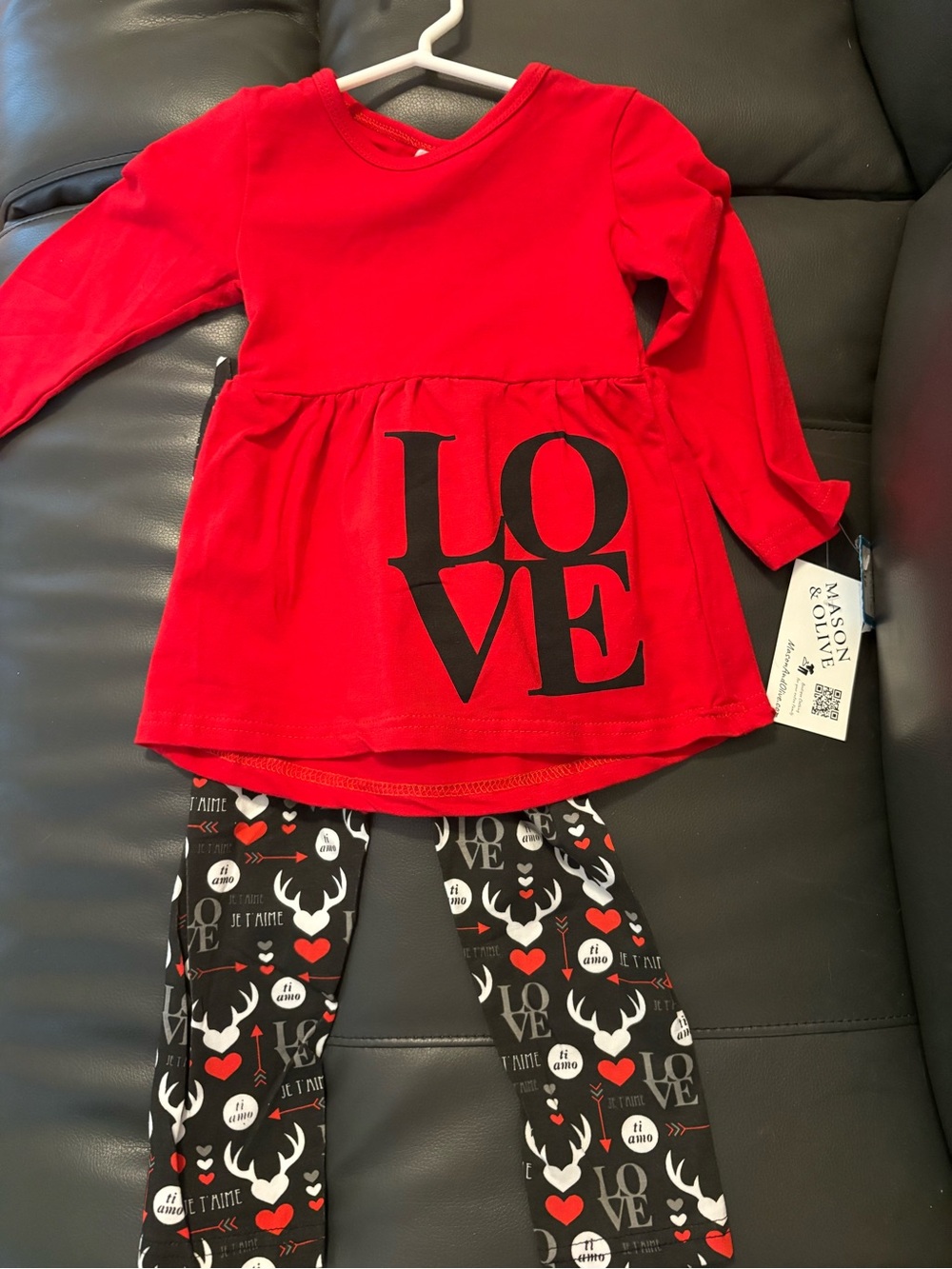 Girls 2T love outfit Red Tee long sleeves matching black pants